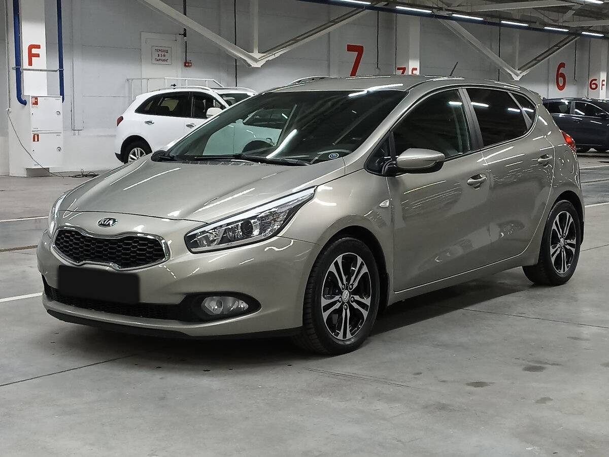 Kia Ceed с пробегом — 2015 год. Посмотреть фото