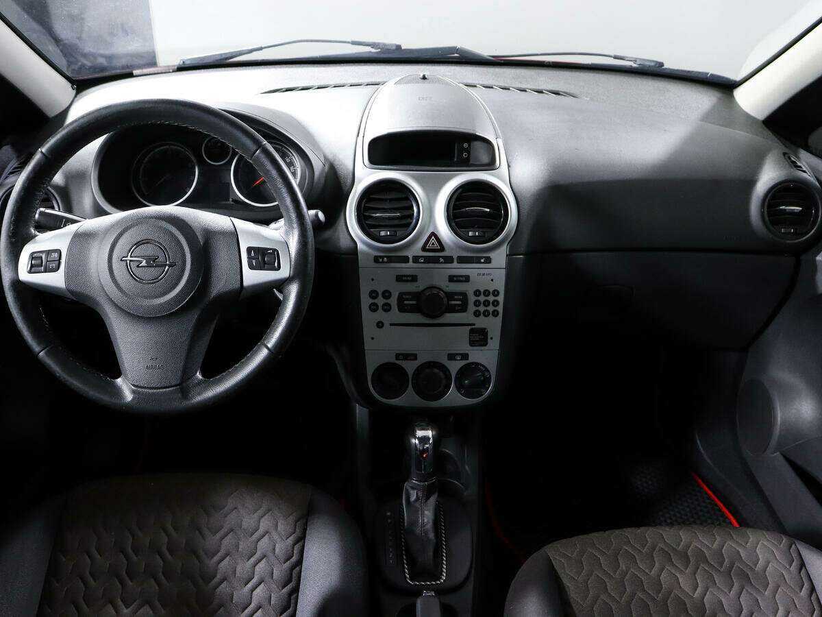 Opel Corsa с пробегом — 2013 год. Фото: #10