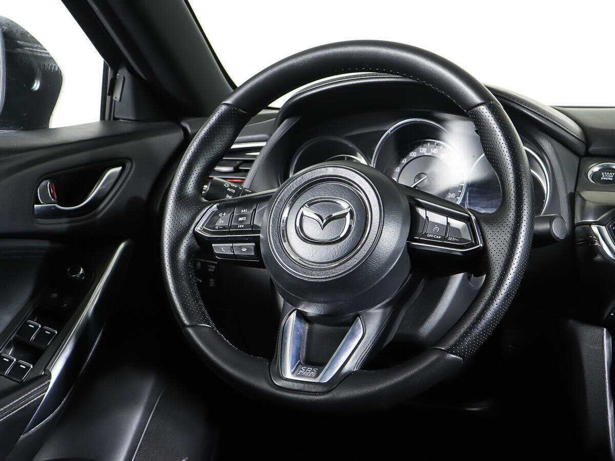 Mazda 6 с пробегом — 2016 год. Фото: #16