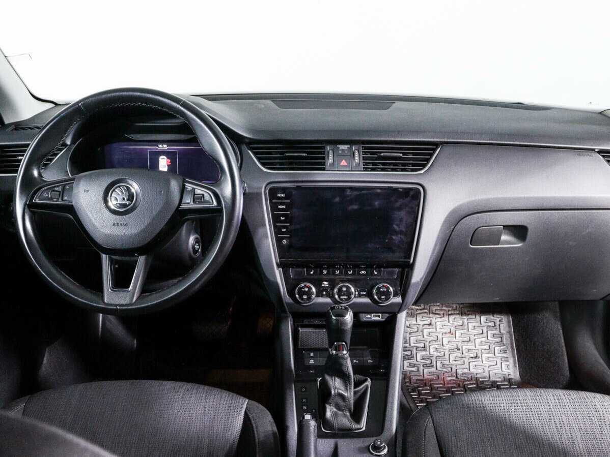 Skoda Octavia с пробегом — 2019 год. Фото: #9