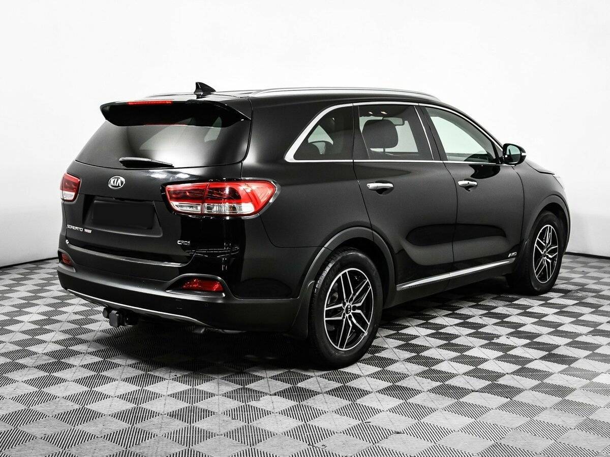 Kia Sorento с пробегом — 2017 год. Фото: #4