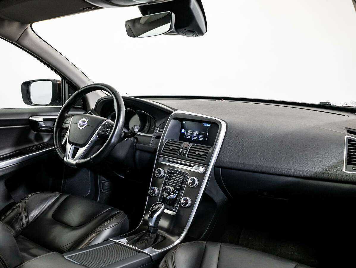 Volvo XC60 с пробегом — 2014 год. Фото: #6