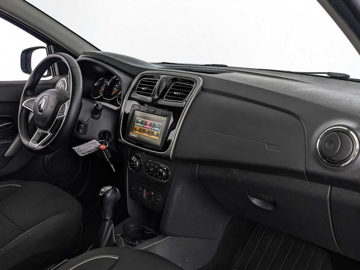 Renault Sandero с пробегом — 2019 год. Фото: #8