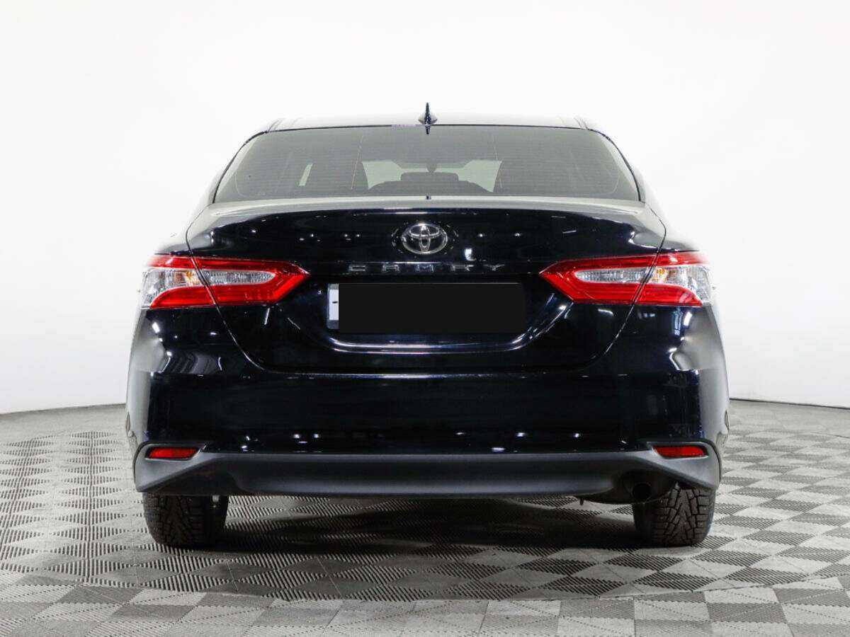 Toyota Camry с пробегом — 2019 год. Фото: #4