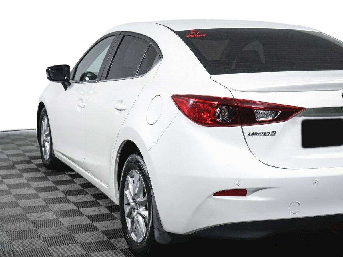 Mazda 3 с пробегом — 2016 год. Фото: #19