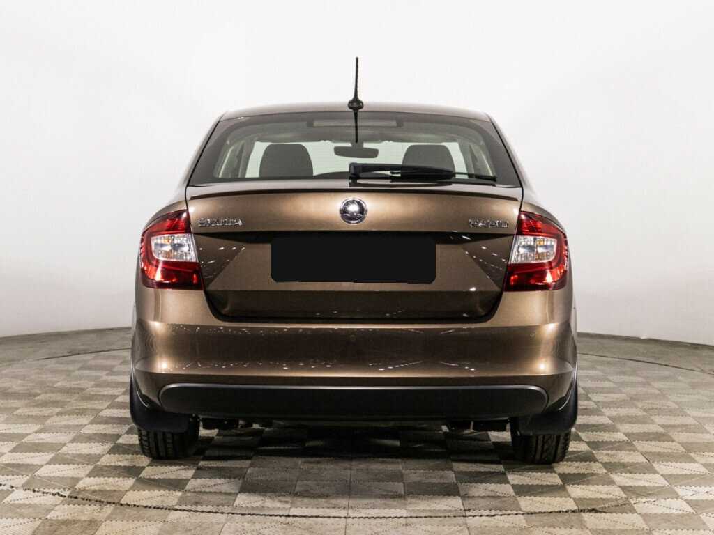 Skoda Rapid с пробегом — 2018 год. Фото: #5