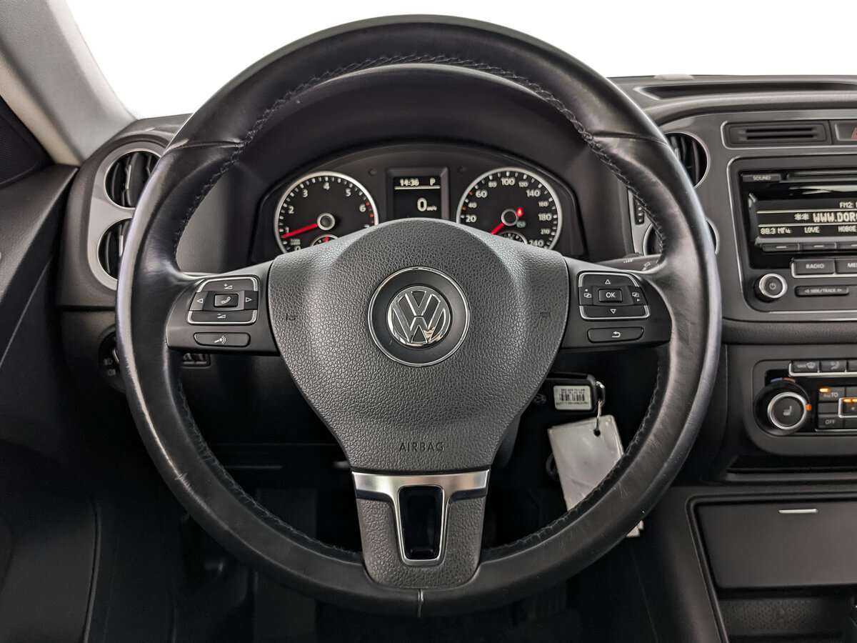 Volkswagen Tiguan с пробегом — 2015 год. Фото: #17