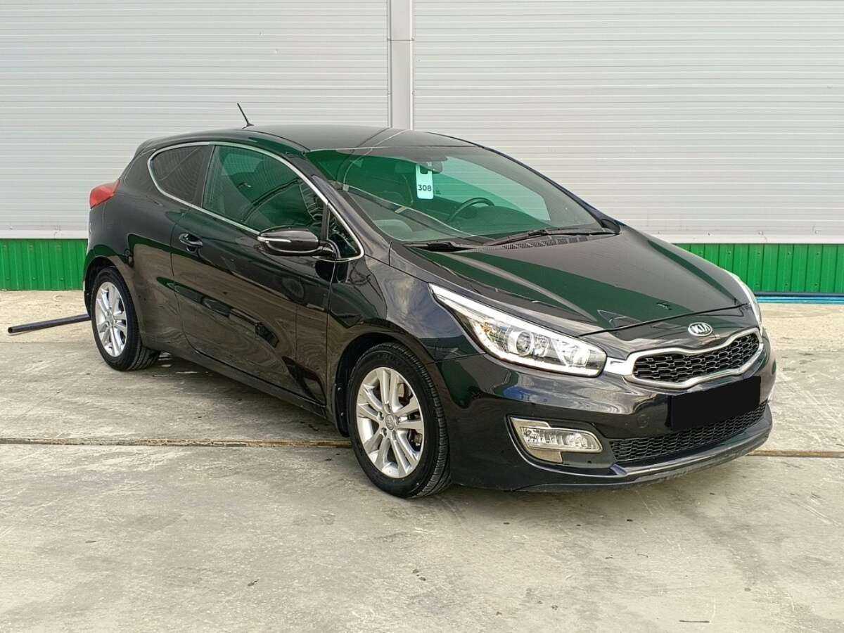 Kia Ceed с пробегом — 2015 год. Фото: #2
