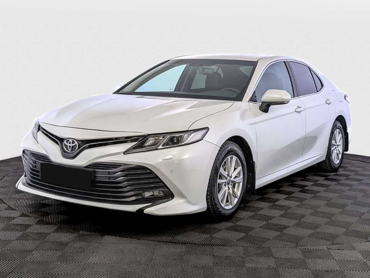 Toyota Camry с пробегом — 2021 год. Посмотреть фото
