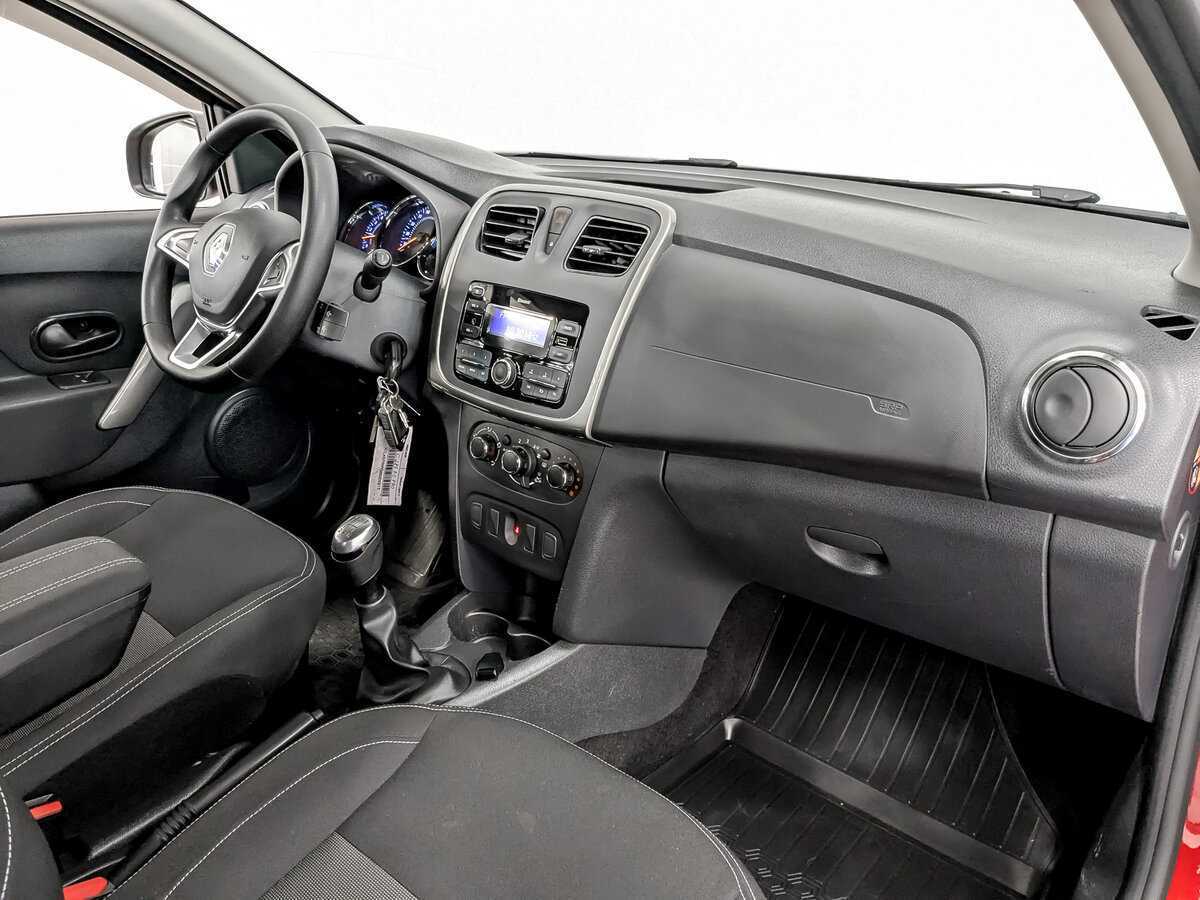 Renault Logan с пробегом — 2021 год. Фото: #10