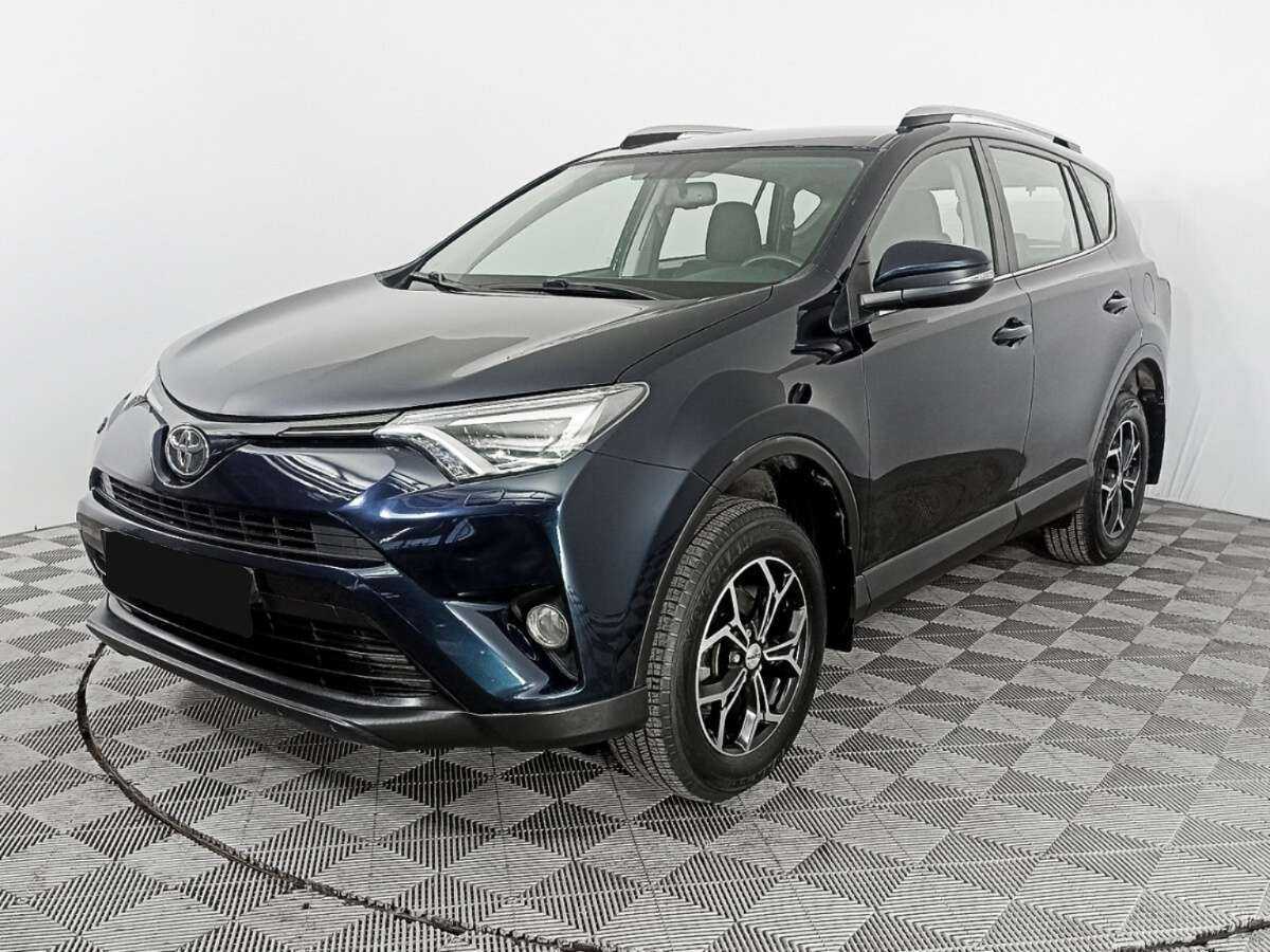Toyota RAV4 с пробегом — 2018 год. Посмотреть фото