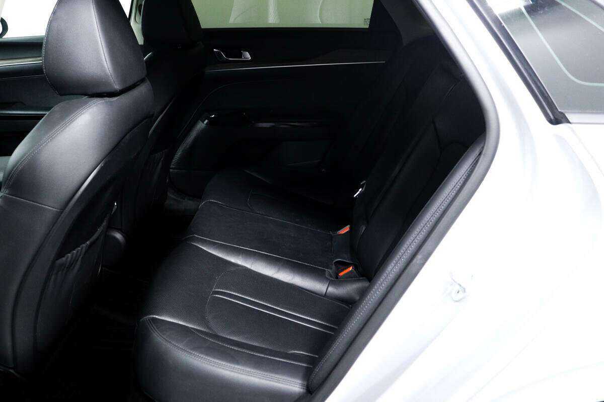 Kia K5 с пробегом — 2020 год. Фото: #11