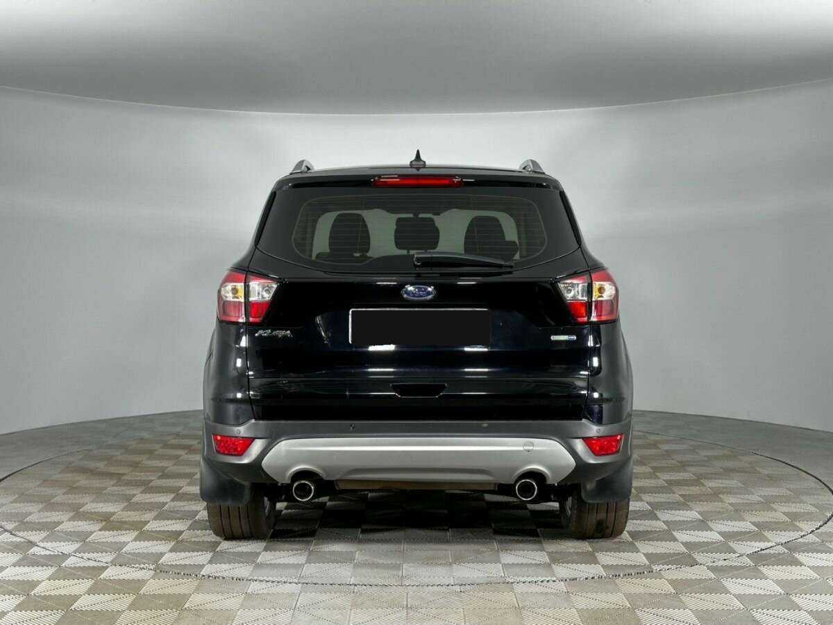 Ford Kuga с пробегом — 2018 год. Фото: #3