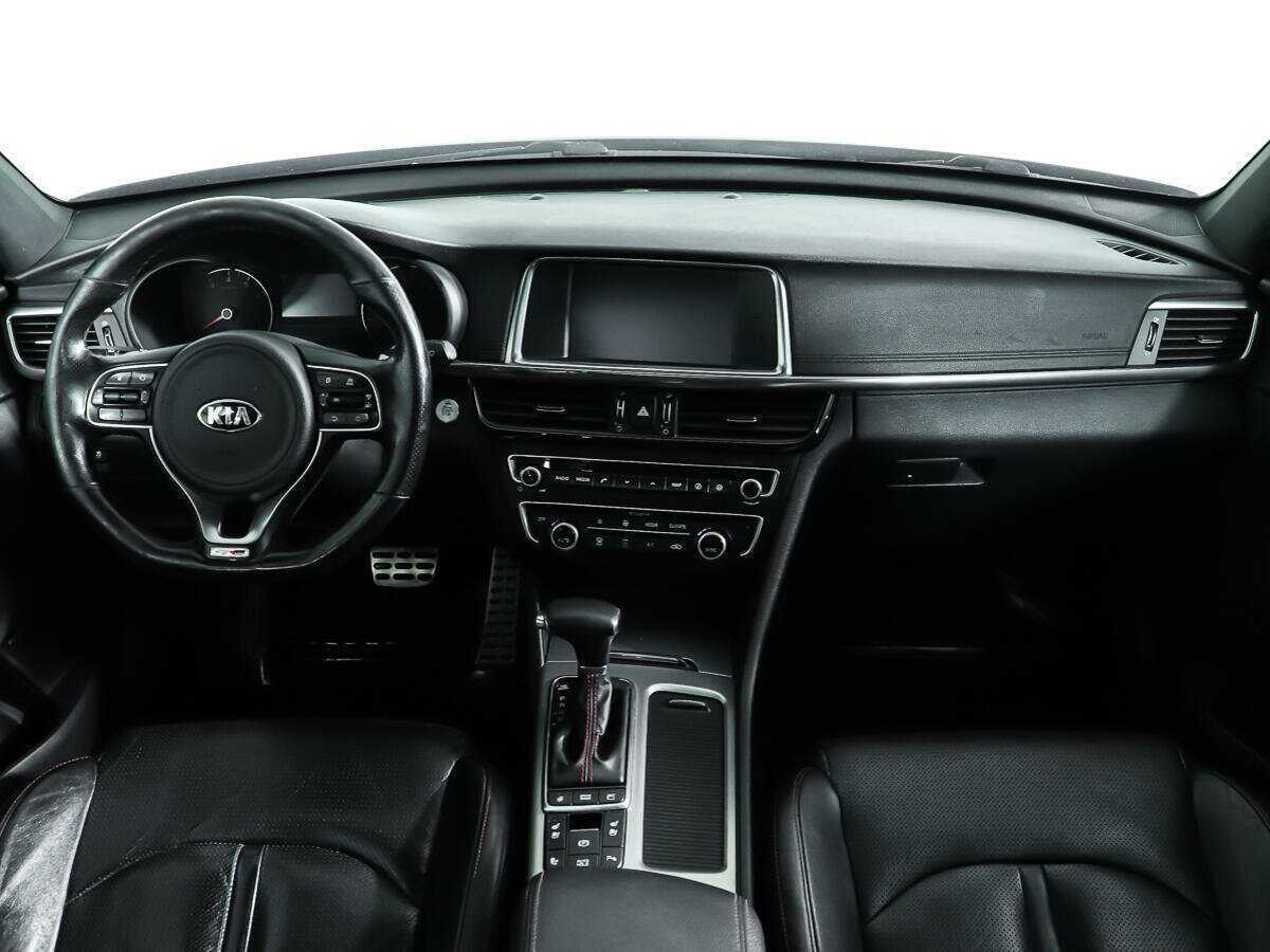 Kia Optima с пробегом — 2016 год. Фото: #9