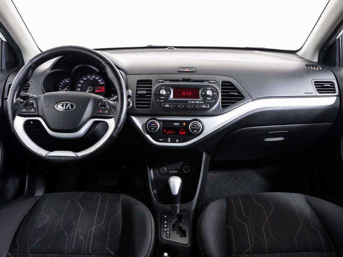 Kia Picanto с пробегом — 2013 год. Фото: #9