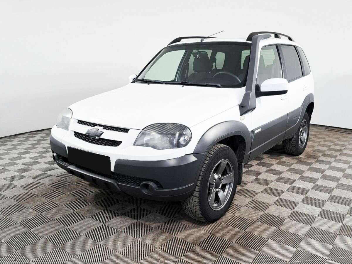 Chevrolet Niva с пробегом — 2017 год. Фото: #0