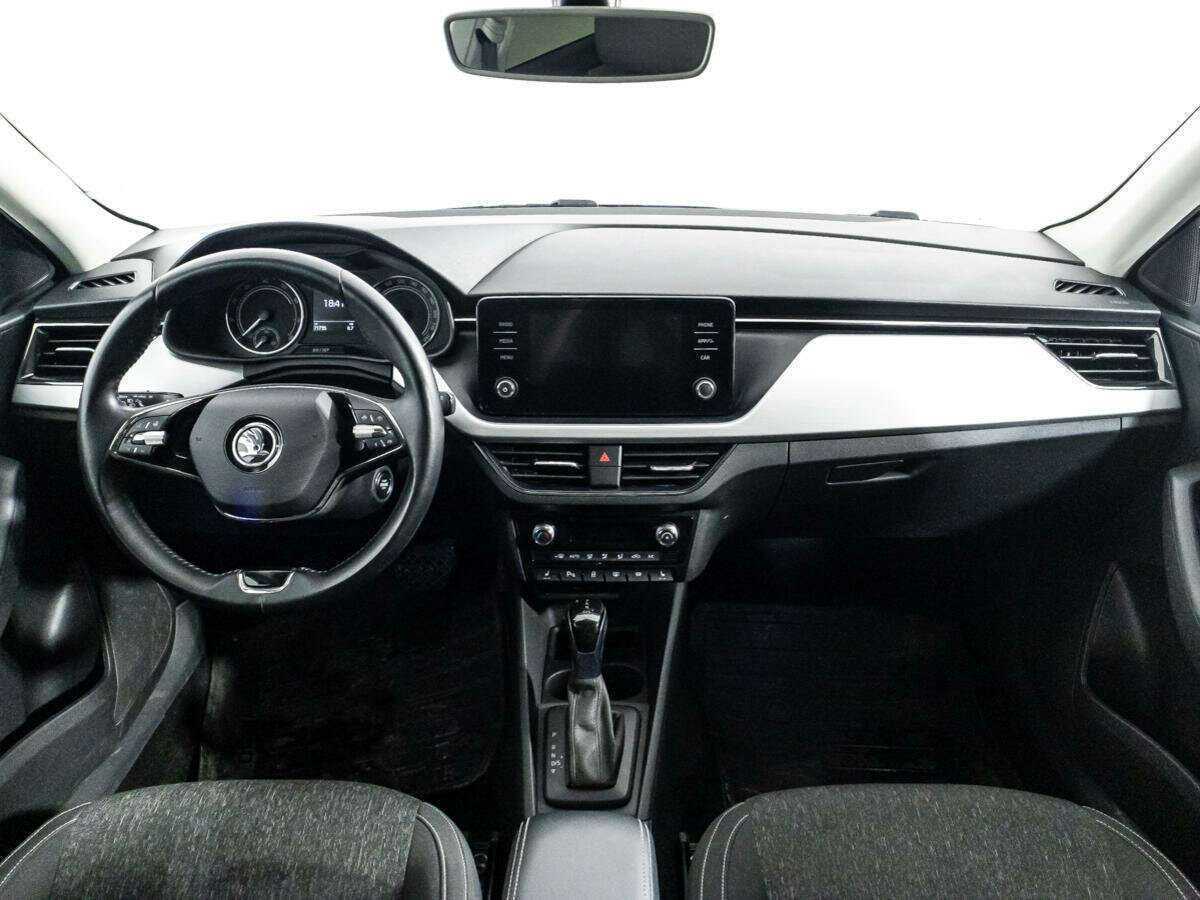 Skoda Rapid с пробегом — 2020 год. Фото: #12