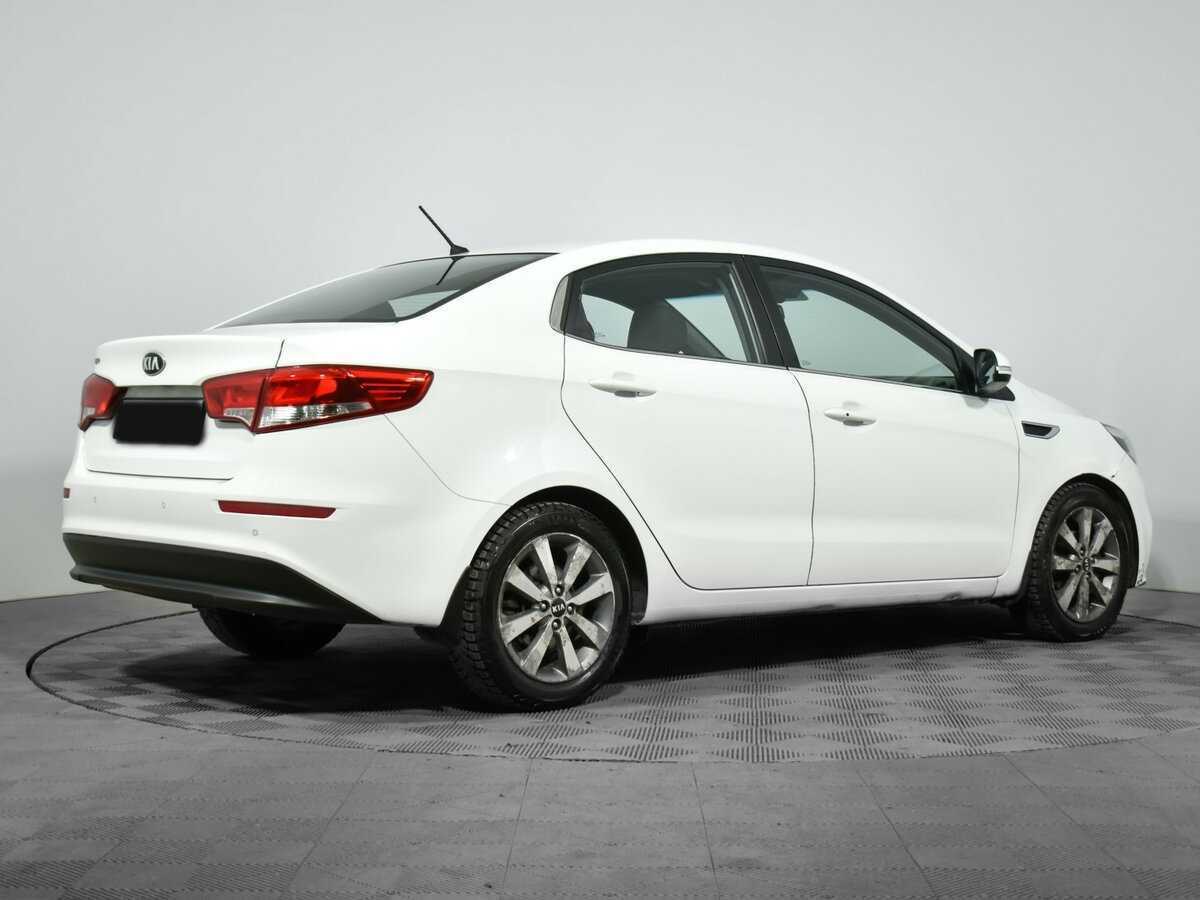 Kia Rio с пробегом — 2015 год. Фото: #4