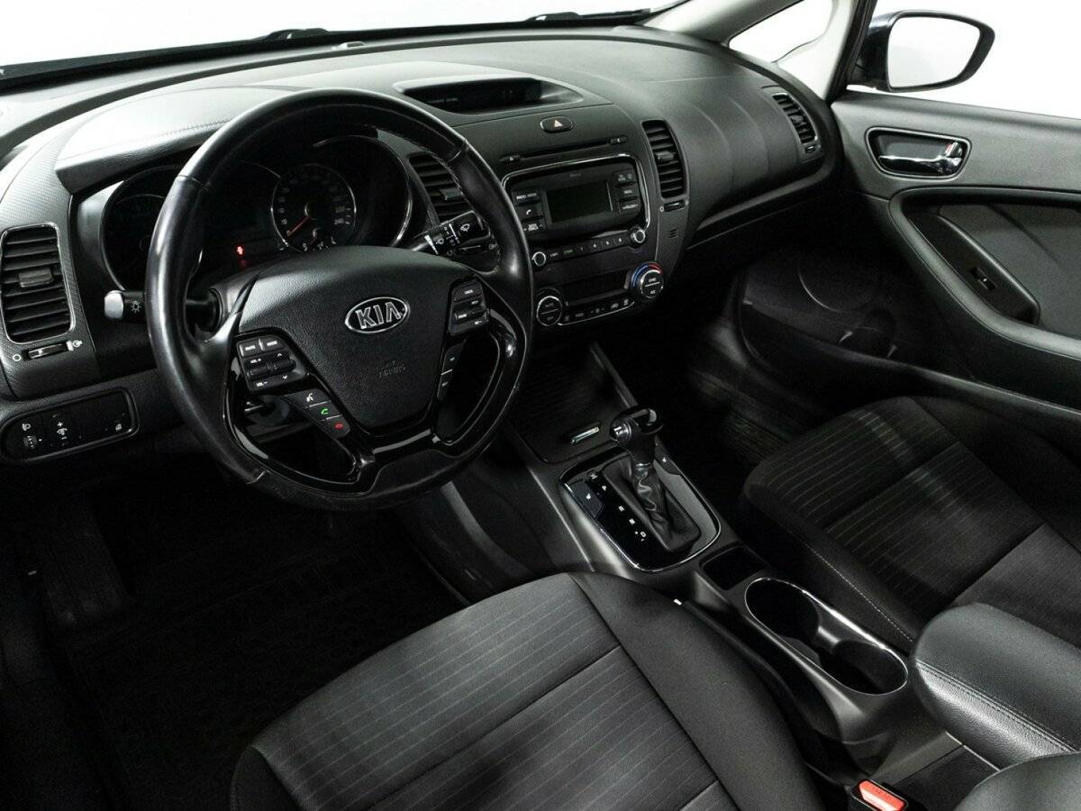 Kia Cerato с пробегом — 2018 год. Фото: #10