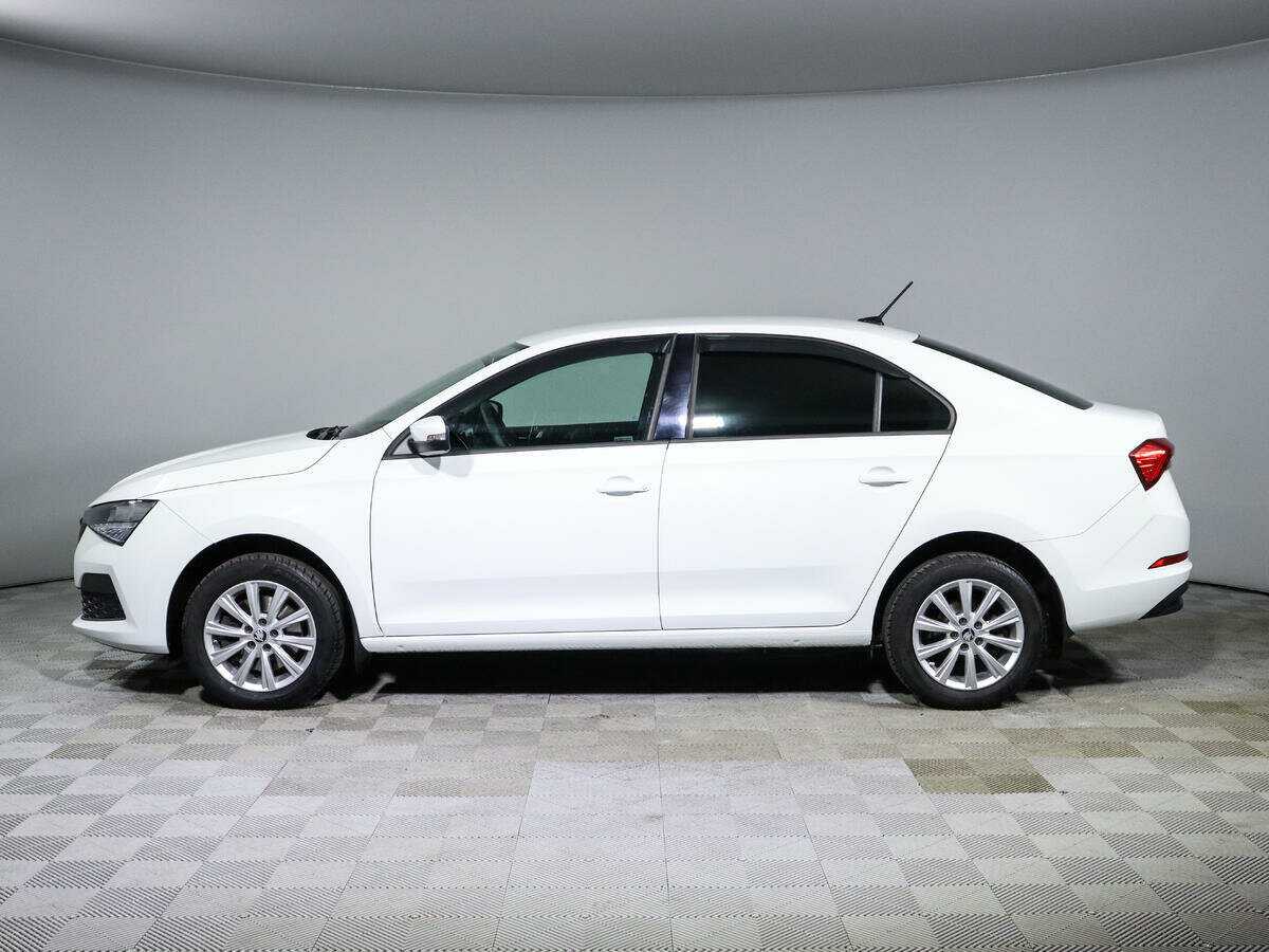 Skoda Rapid с пробегом — 2021 год. Фото: #7