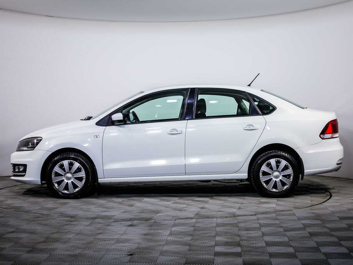 Volkswagen Polo с пробегом — 2016 год. Фото: #6