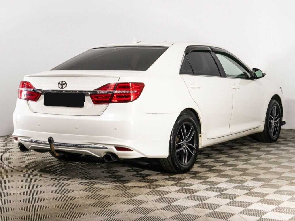 Toyota Camry с пробегом — 2018 год. Фото: #4