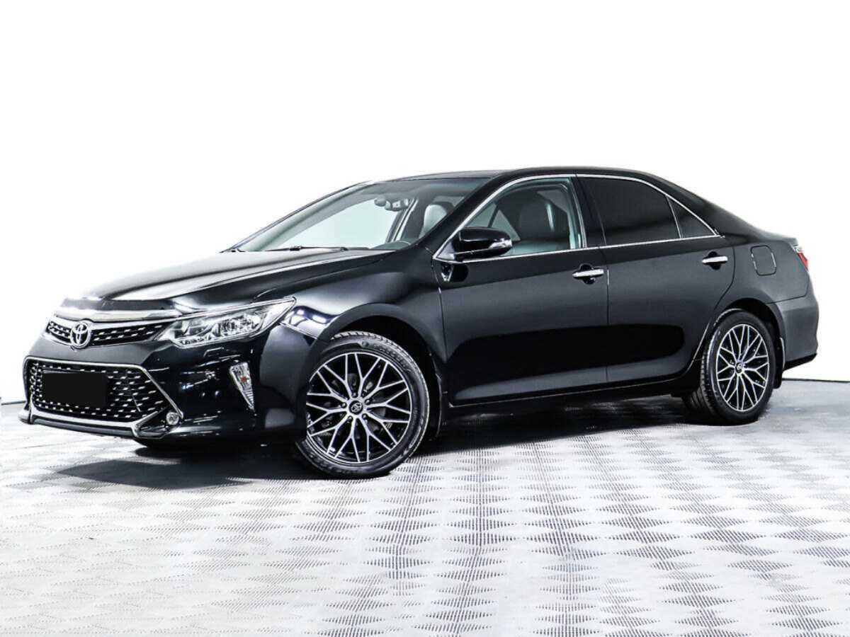 Toyota Camry с пробегом — 2017 год. Фото: #0