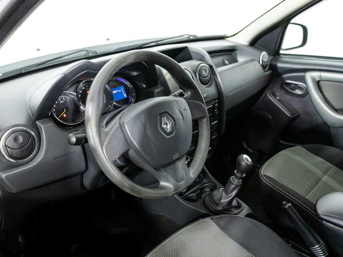 Renault Duster с пробегом — 2016 год. Фото: #10