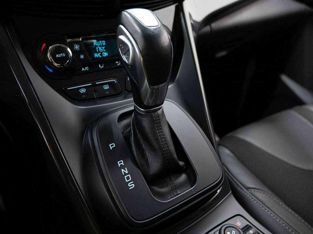 Ford Kuga с пробегом — 2014 год. Фото: #21