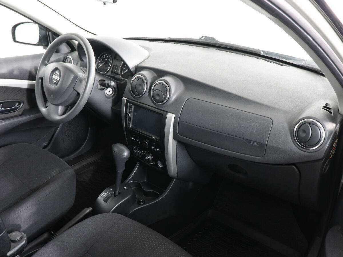 Nissan Almera с пробегом — 2014 год. Фото: #8
