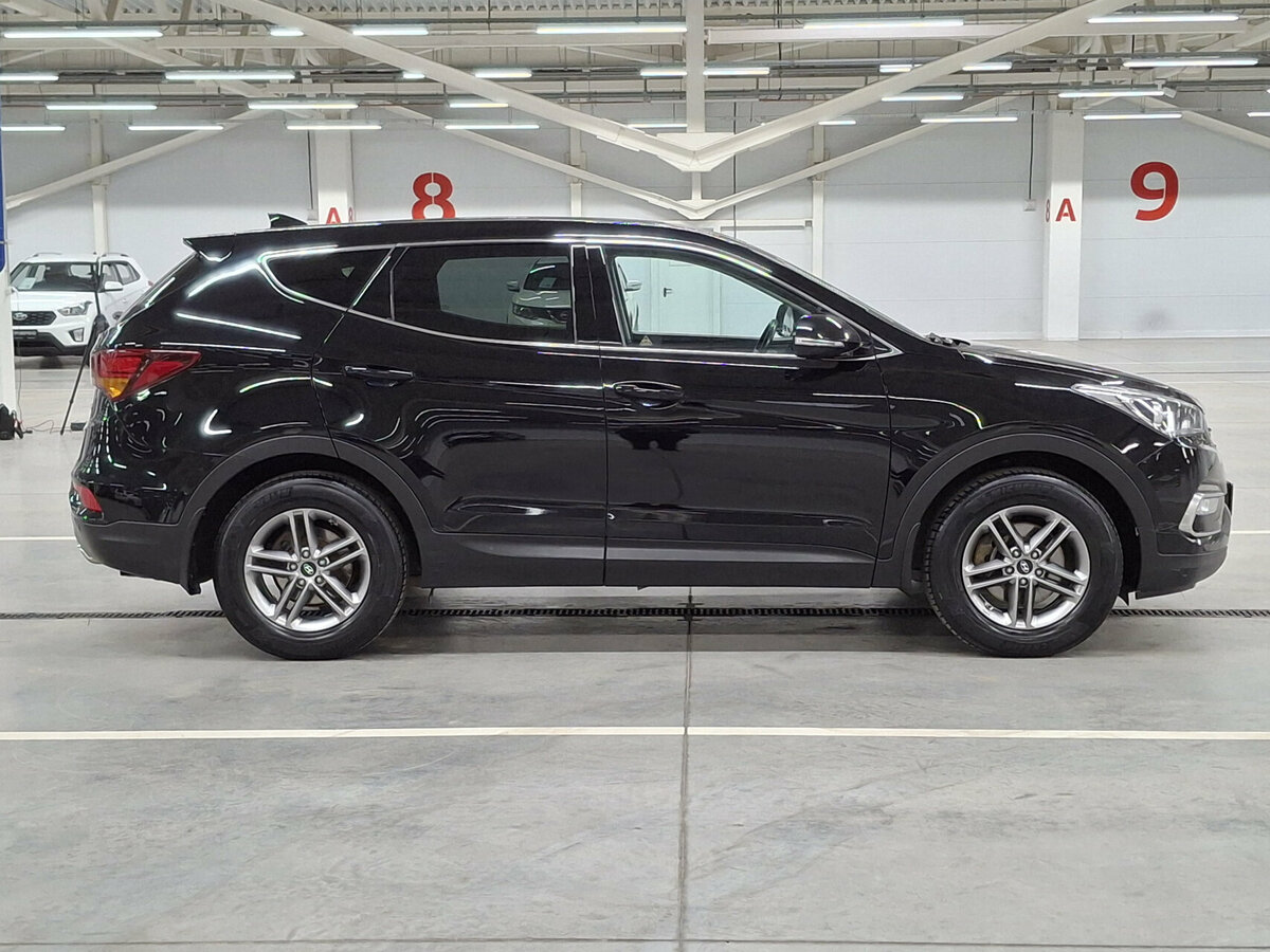 Hyundai Santa Fe с пробегом — 2018 год. Фото: #3