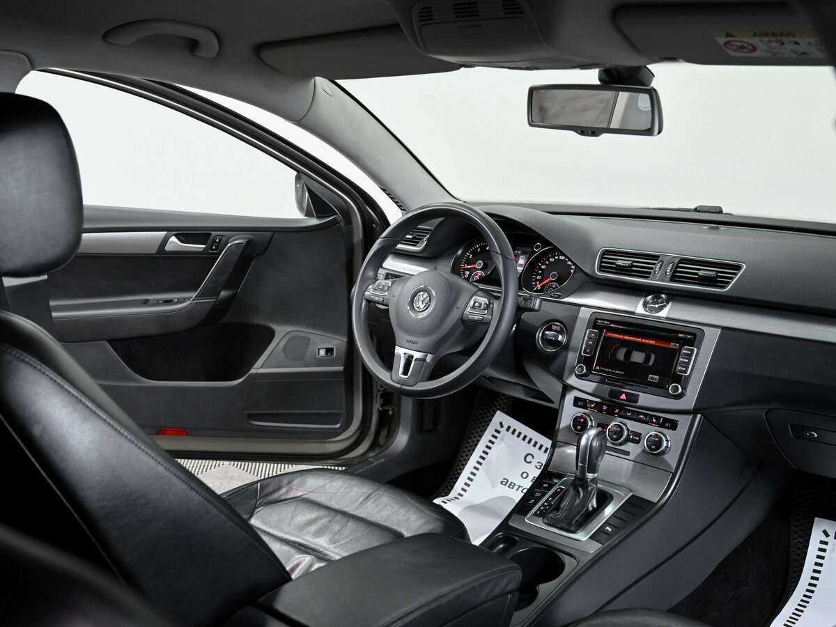 Volkswagen Passat с пробегом — 2014 год. Фото: #4