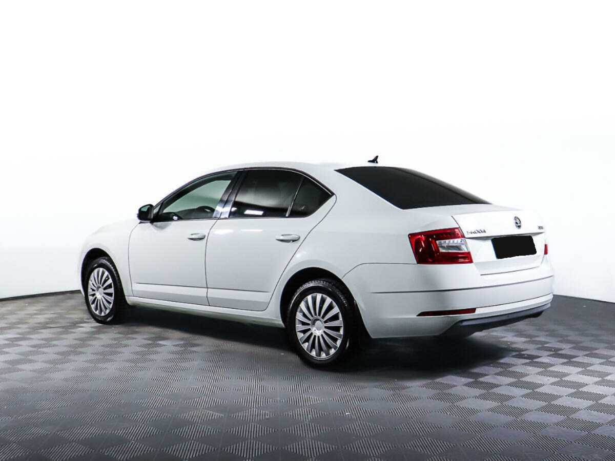 Skoda Octavia с пробегом — 2018 год. Фото: #6