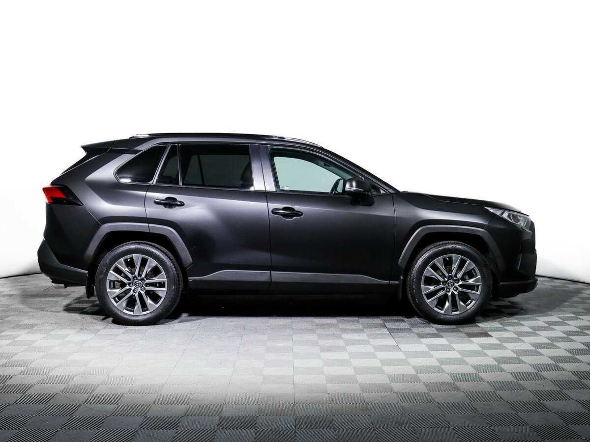 Toyota RAV4 с пробегом — 2021 год. Фото: #3