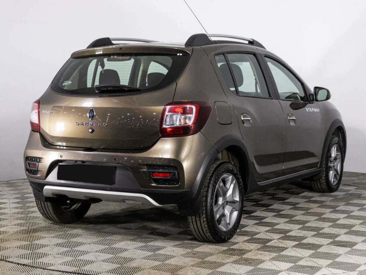 Renault Sandero с пробегом — 2018 год. Фото: #4