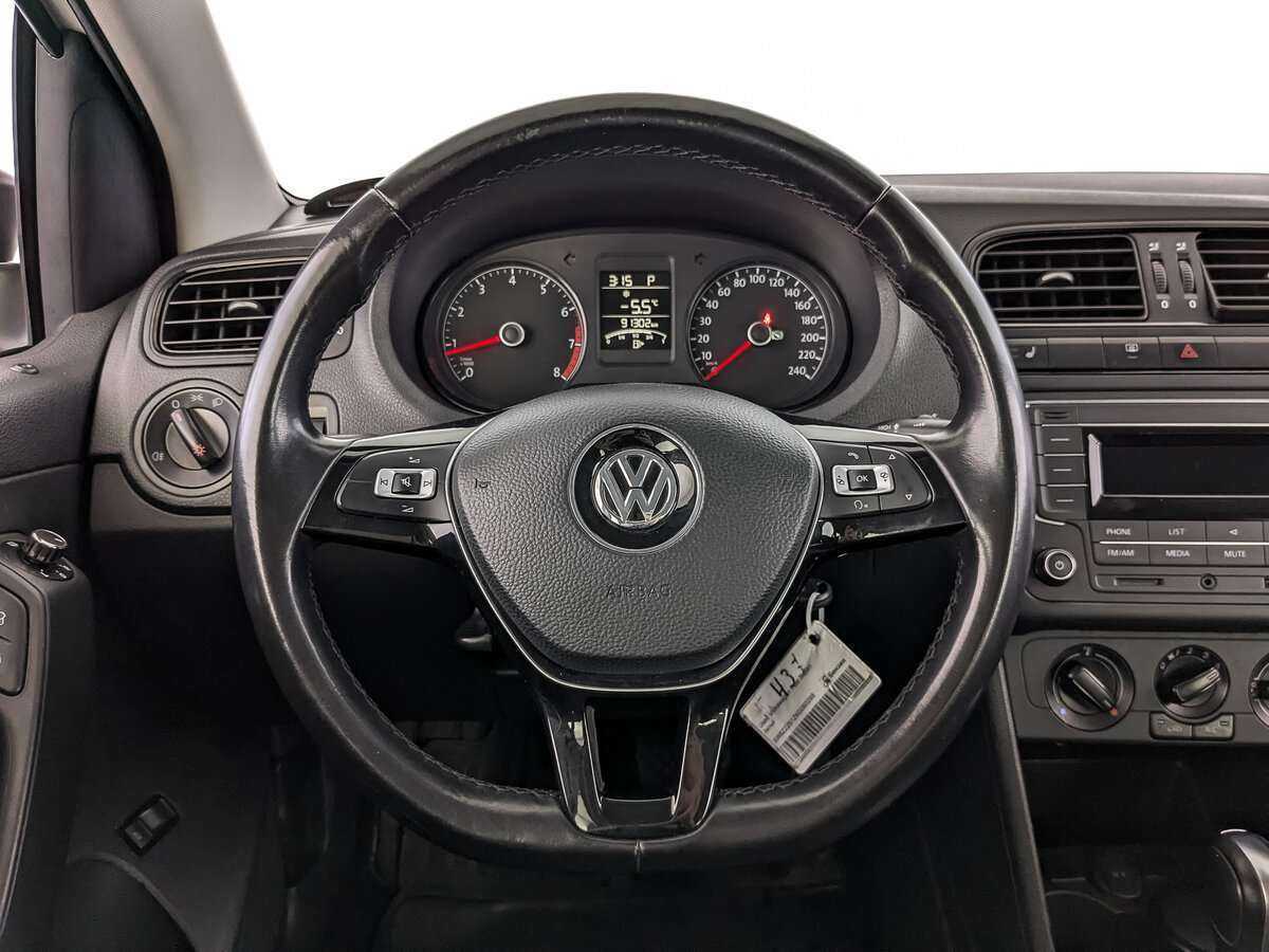 Volkswagen Polo с пробегом — 2019 год. Фото: #20