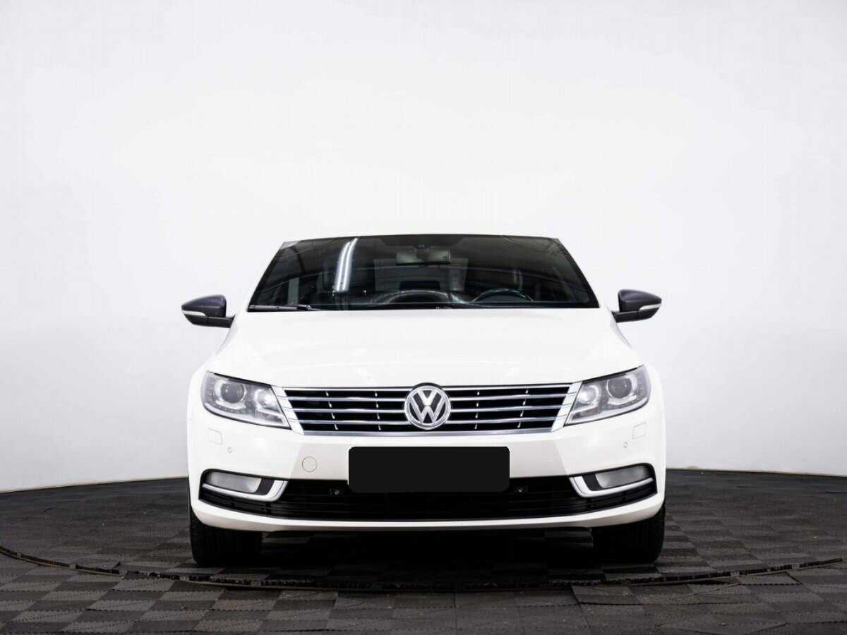 Volkswagen Passat CC с пробегом — 2013 год. Фото: #1