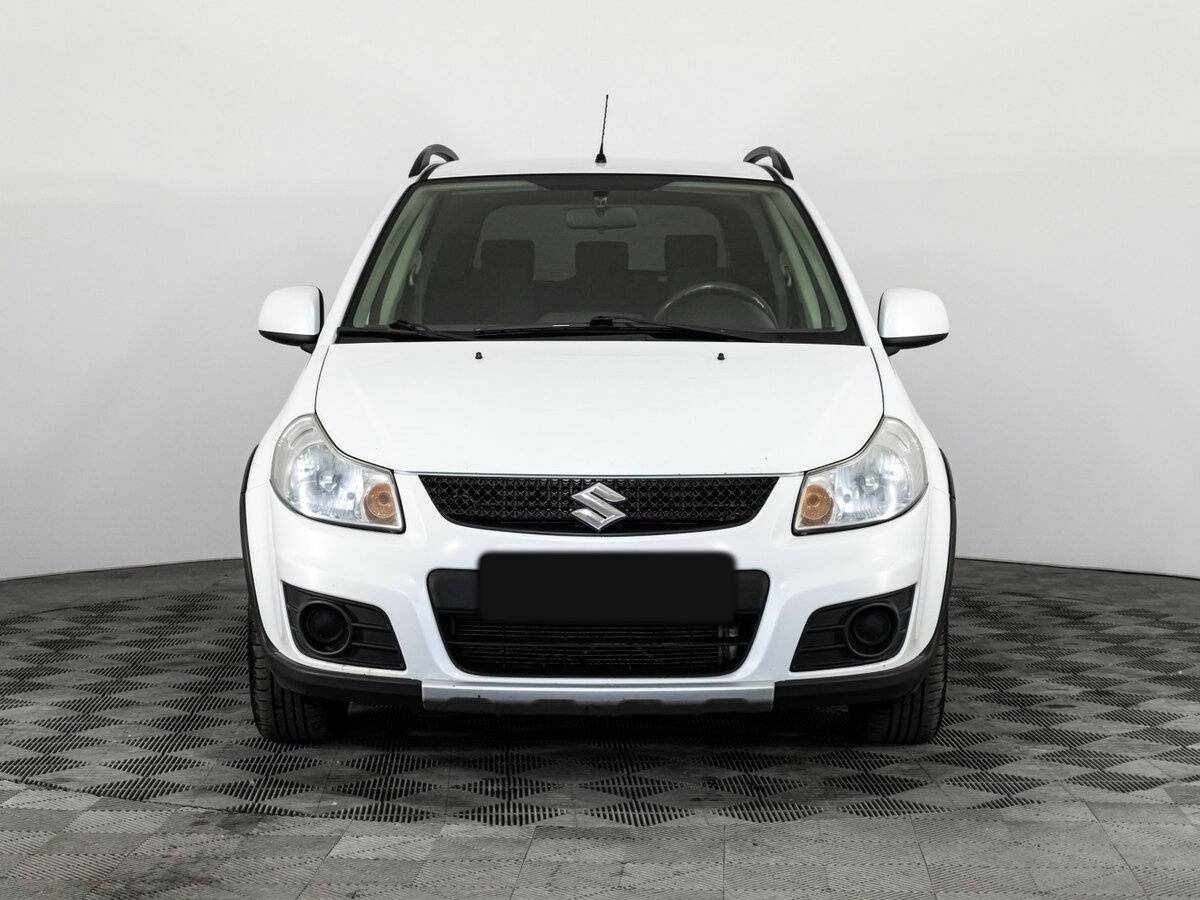 Suzuki SX4 с пробегом — 2012 год. Фото: #1