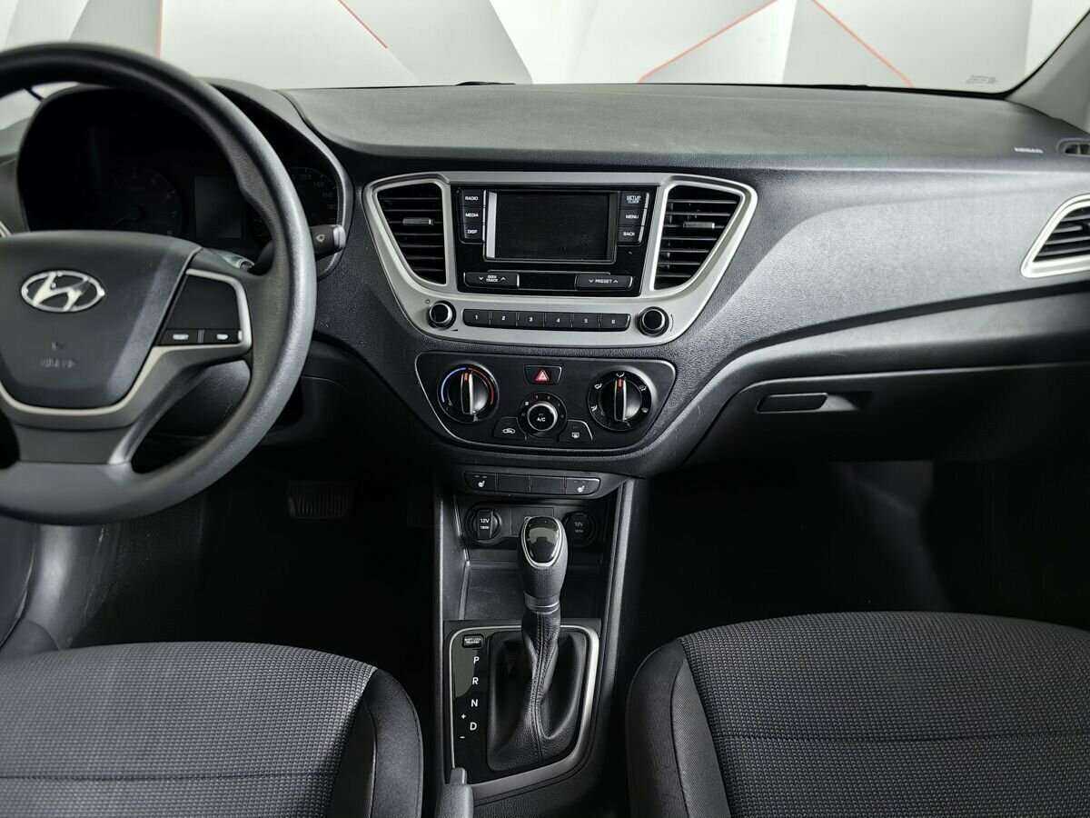 Hyundai Solaris с пробегом — 2019 год. Фото: #9