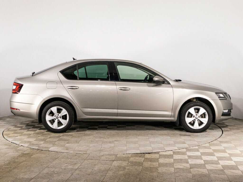Skoda Octavia с пробегом — 2018 год. Фото: #3