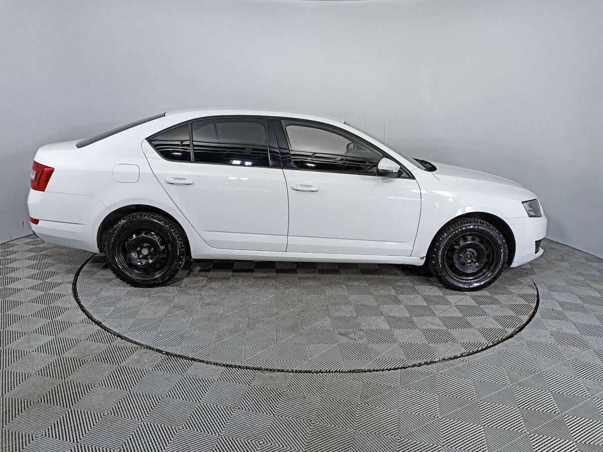 Skoda Octavia с пробегом — 2016 год. Фото: #3