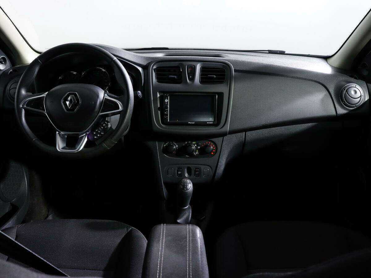 Renault Logan с пробегом — 2020 год. Фото: #11