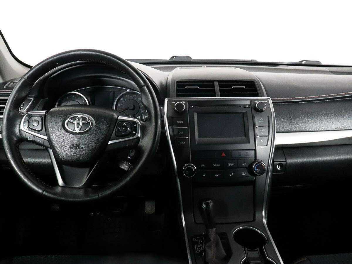 Toyota Camry с пробегом — 2014 год. Фото: #8