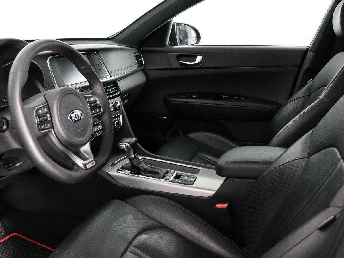 Kia Optima с пробегом — 2016 год. Фото: #10