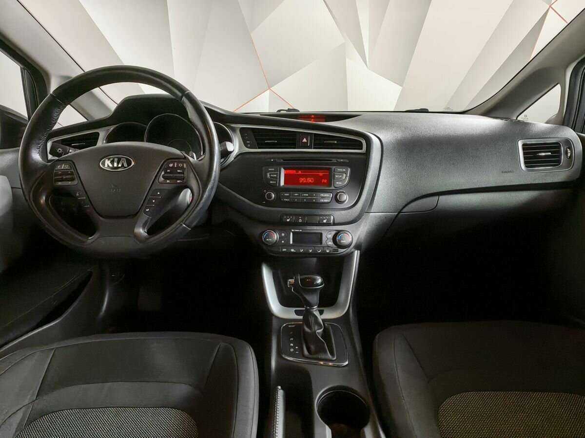 Kia Ceed с пробегом — 2017 год. Фото: #9