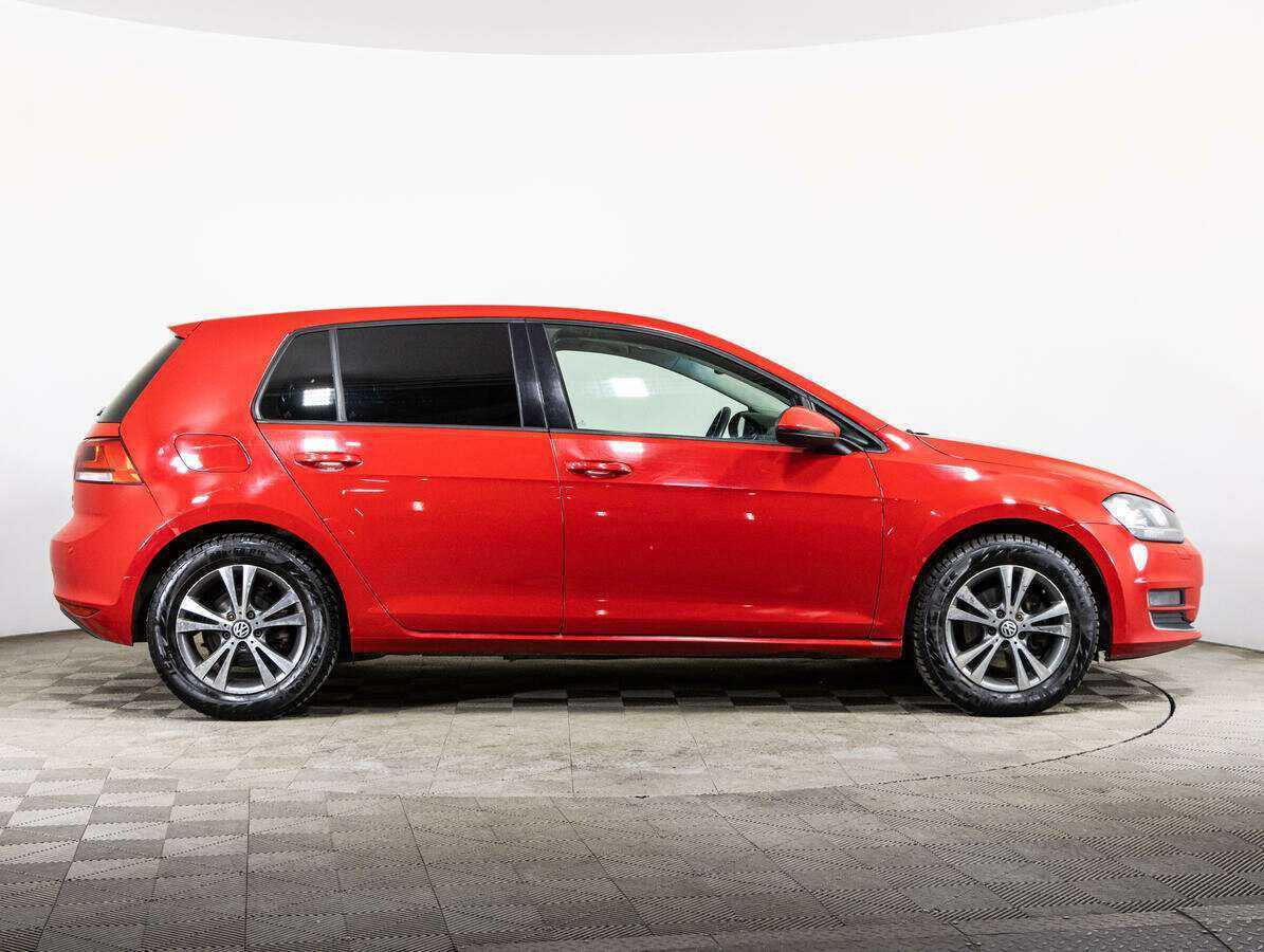 Volkswagen Golf с пробегом — 2013 год. Фото: #3