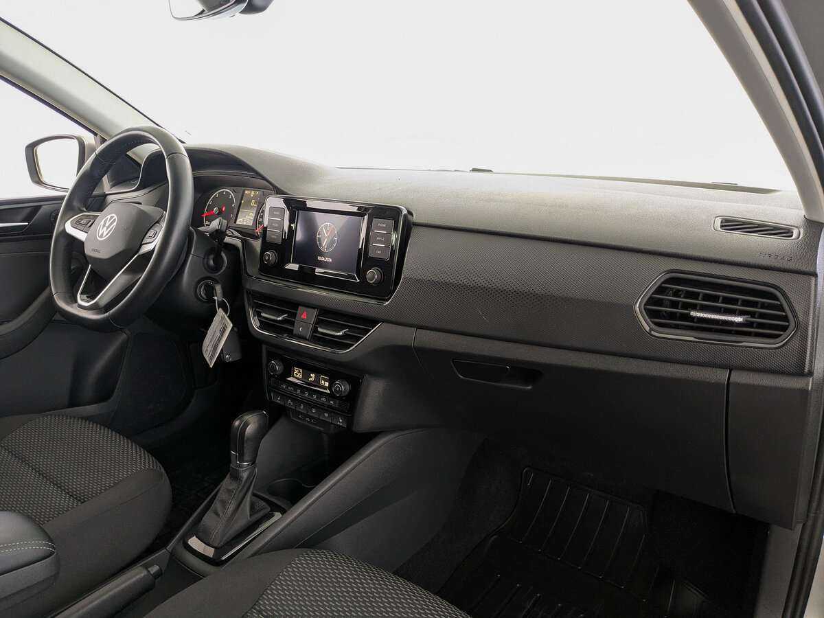 Volkswagen Polo с пробегом — 2021 год. Фото: #8