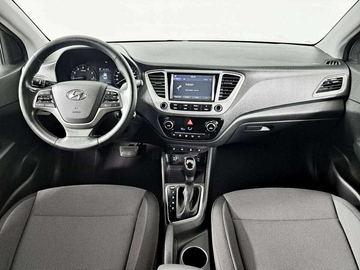 Hyundai Solaris с пробегом — 2019 год. Фото: #11