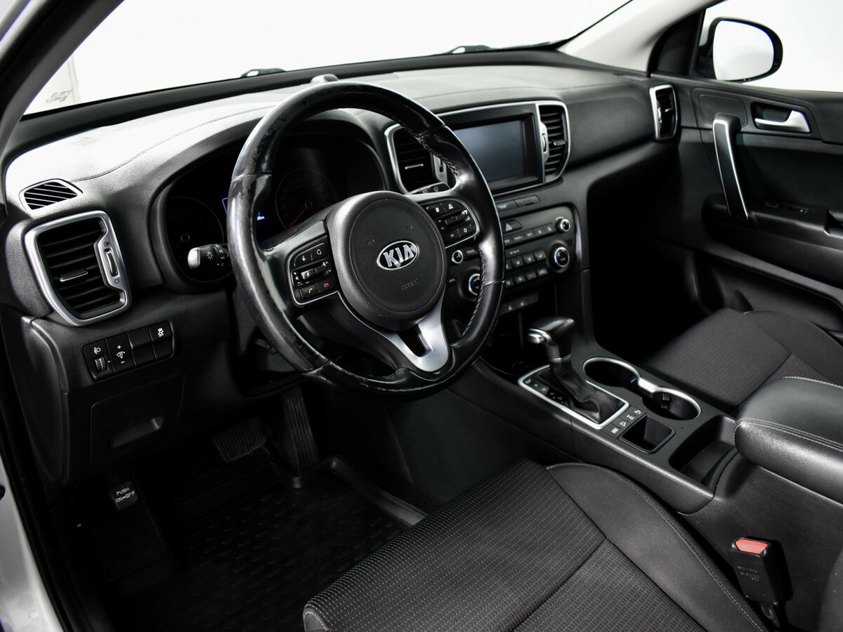 Kia Sportage с пробегом — 2017 год. Фото: #8