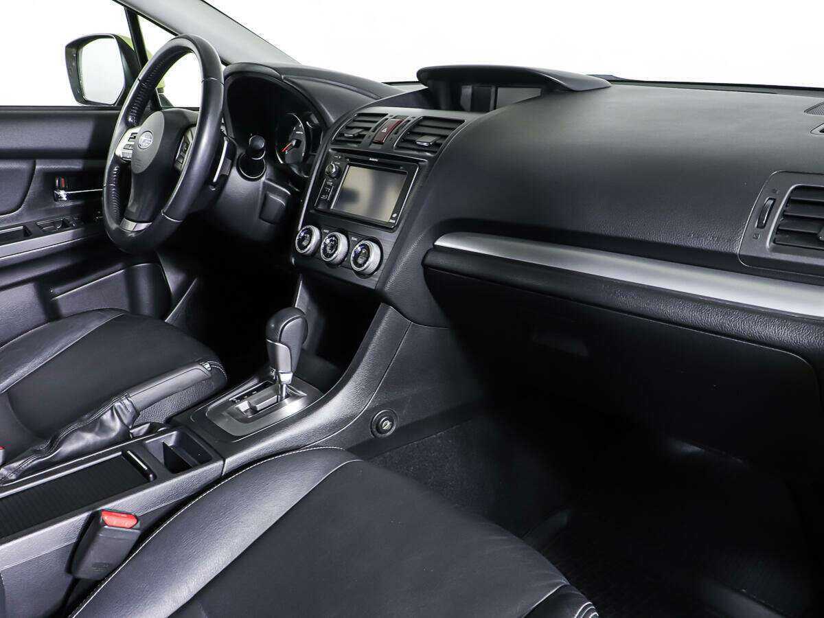 Subaru XV с пробегом — 2013 год. Фото: #8